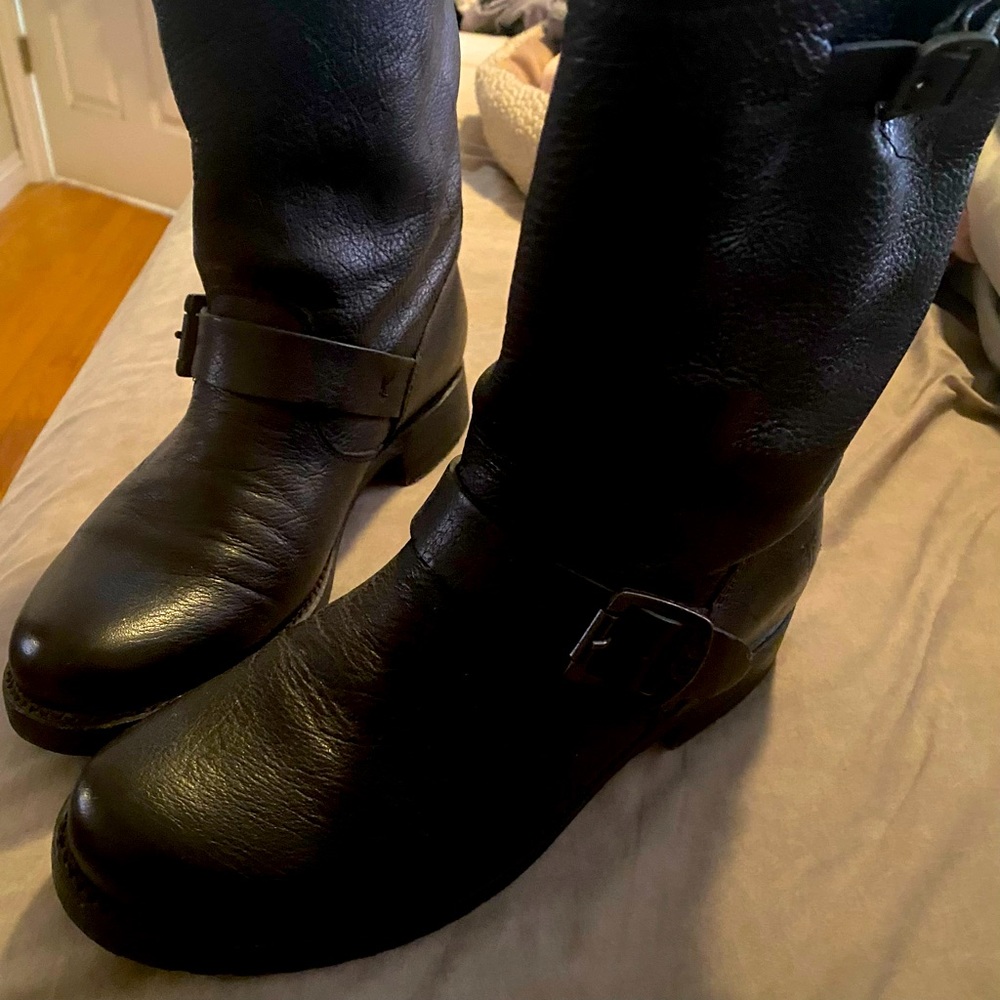 Fry boots